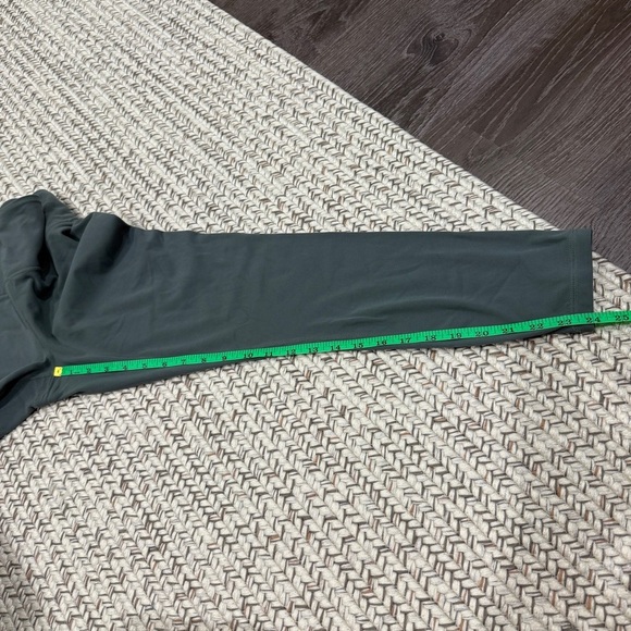 Athleta Green High Rise Cropped Leggings - Picture 8 of 8